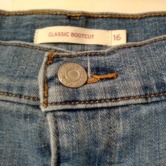 Levis Classic Bootcut (Size 16) with Embroidered Flower Design - Picture 4 of 6